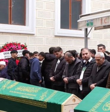 Annesi ve kardeşini katleden Uğur Falay’ın tabutuna sırtlarını döndüler