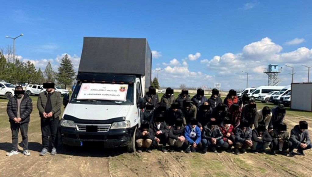 Kırklareli’de 111 düzensiz göçmen yakalandı