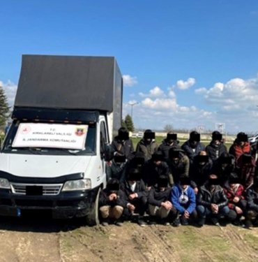 Kırklareli’de 111 düzensiz göçmen yakalandı