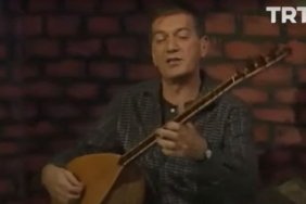 27 Mart Dünya Tiyatro Günü | Ferhan Şensoy bağlaması ile söylüyor: Güldürdüm gidiyorum…