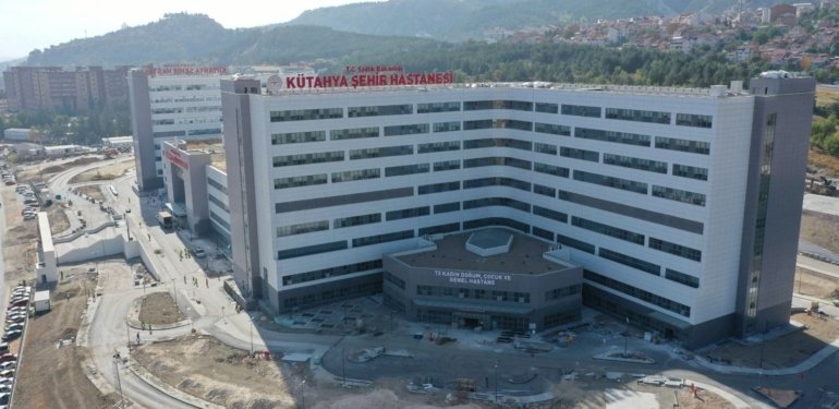 Kütahya Şehir Hastanesi hasta kabulüne başladı