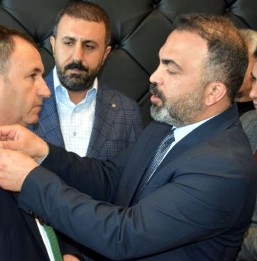 CHP’de miting saati tartışması: Adaylıktan çekilip AK Parti’ye katıldı