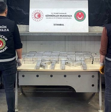 Gümrükte 142 milyon liralık uyuşturucu ve kaçak eşya yakalandı