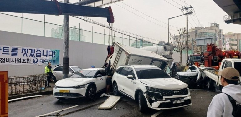 Güney Kore’de zincirleme kaza: 17 yaralı