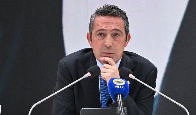 Fenerbahçe kongresinde gergin anlar! Ali Koç yerinden kalkarak yanına gitti