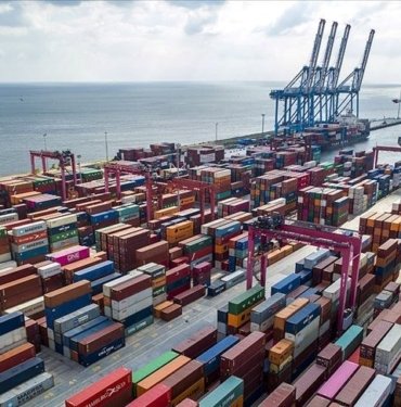 Dış ticaret açığı yüzde 44 geriledi