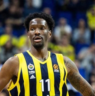 Fenerbahçe Beko kazandı, Nigel Hayes-Davis rekor kırdı