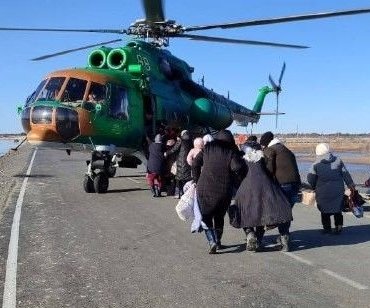 Kazakistan’da sel: Binlerce kişi helikopterle tahliye edildi