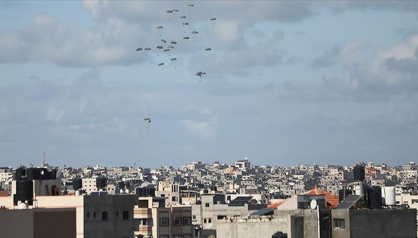 Ürdün ve 5 ülke Gazze’nin kuzeyine havadan yardım indirdi