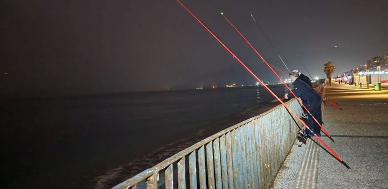 Konyaaltı Sahil’de balık popülasyonu düştü | Uzmanından resif uyarısı geldi