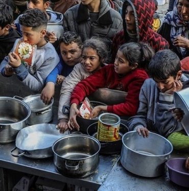Katar: Gazze’yi kıtlıktan kurtarmak için sınır kapıları açılmalı