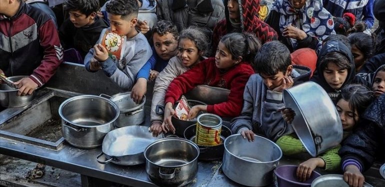 Katar: Gazze’yi kıtlıktan kurtarmak için sınır kapıları açılmalı