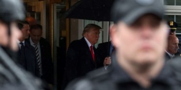 Yetişkin film yıldızına sus payı | Trump’ın dokunulmazlıkla ilgili erteleme talebi reddedildi