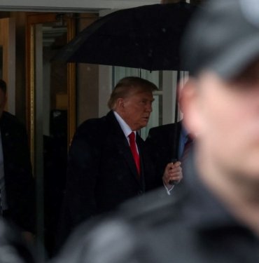 Yetişkin film yıldızına sus payı | Trump’ın dokunulmazlıkla ilgili erteleme talebi reddedildi