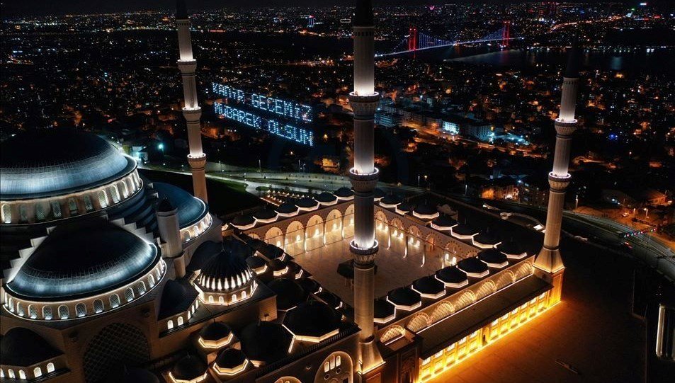 Kadir gecesi kandil mi? 2024 kandil tarihleri