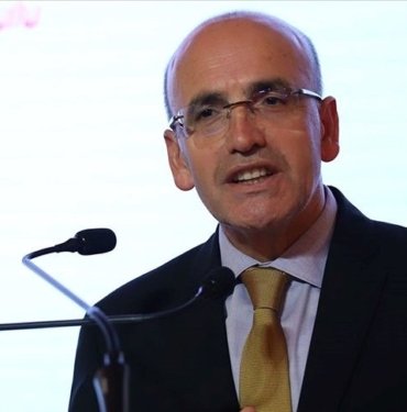 Bakan Şimşek: Dış ticaret açığındaki iyileşme 14,3 milyar dolara ulaştı
