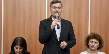 Günler süren gerginlikten sonra Abdullah Zeydan mazbatasını aldı: