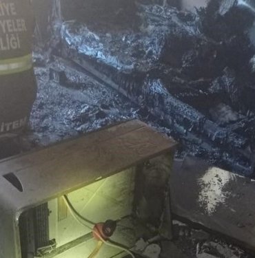 Burdur’da ev yangını