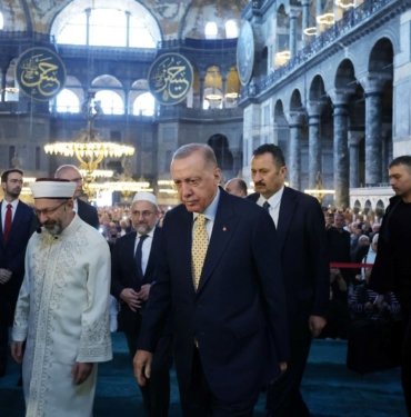 Cumhurbaşkanı Erdoğan’dan Topkapı Sarayı’na ziyaret