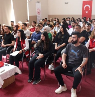Evlilik kredisine başvuran çiftlerin eğitimleri başladı