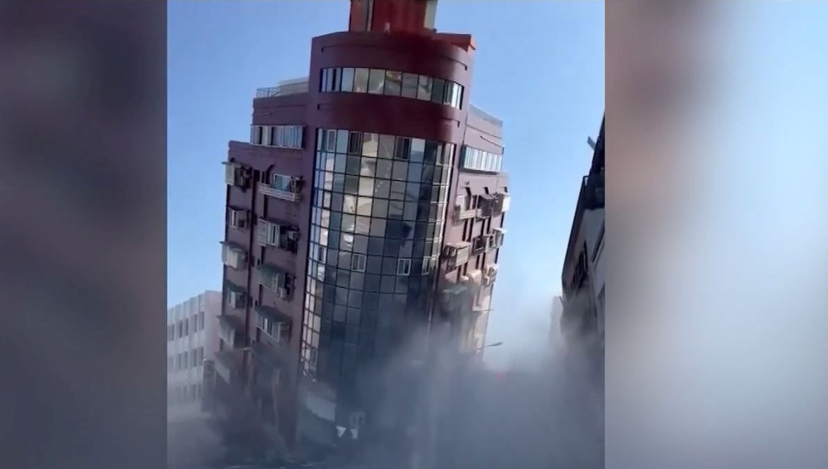 Tayvan’da 7,4 büyüklüğünde deprem: 10 ölü