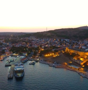 Bayramda Bozcaada’ya gidecekler dikkat! Bazı araçların geçişi yasaklandı