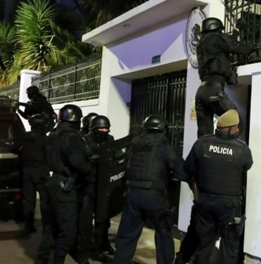 Ekvador ile Meksika arasında kriz: Büyükelçiliği polis bastı!
