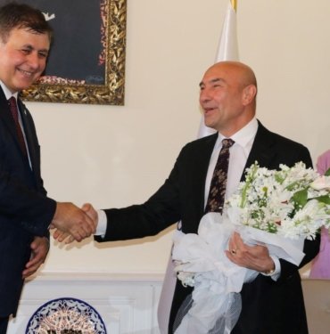Cemil Tugay, Tunç Soyer’den görevi devraldı
