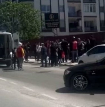 Boşanma işlemlerini konuşmak için gitti, öldürüldü