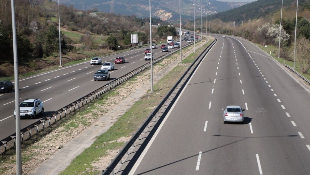 Bolu geçişinde bayram trafiği yoğunluğu azaldı
