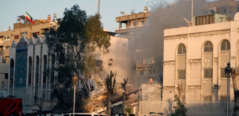 İran: İsrail elçilikleri artık güvende değil