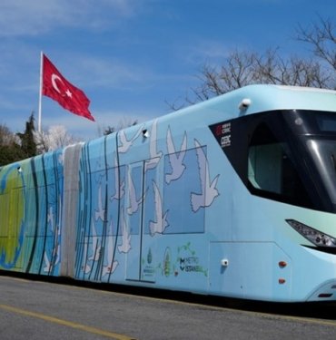 İstanbul’da elektrikli metrobüs dönemi: Test sürüşleri başladı