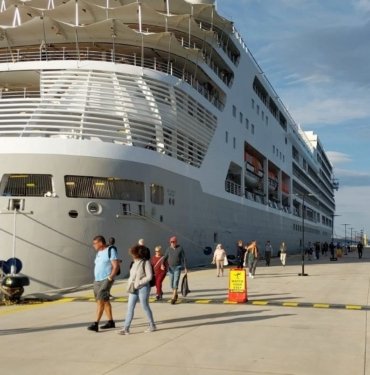 Bodrum’a sezonun ilk kruvaziyeri geldi