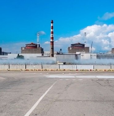 Ukrayna Zaporijya nükleer santralini vurdu