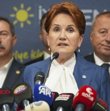 SON DAKİKA HABERİ: Meral Akşener aday olmayacağını açıkladı