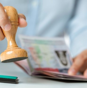 El Salvador 5 bin işçiye ücretsiz pasaport verecek