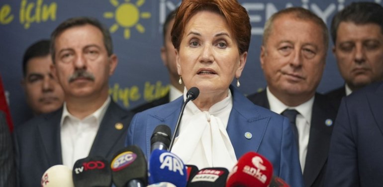 Meral Akşener aday olmayacağını açıkladı