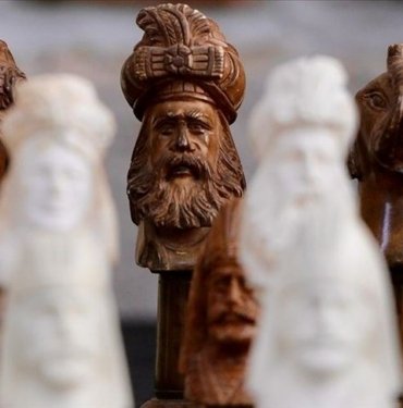 Ömrünü lüle taşına adayan geleneksel el sanatçısı, iki kadın usta yetiştirdi