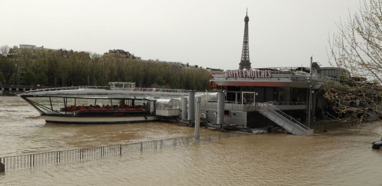 Paris Olimpiyatları öncesi Seine Nehri’nde kirlilik uyarısı