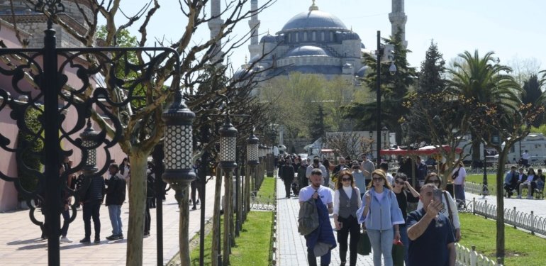İstanbullular, megakentin tadını çıkardı