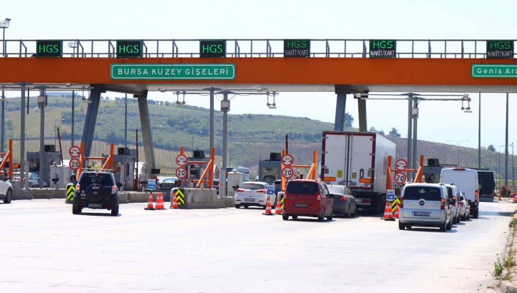 İstanbul-İzmir Otoyolu’nda bayram tatili hareketliliği devam ediyor