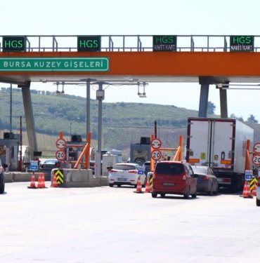 İstanbul-İzmir Otoyolu’nda bayram tatili hareketliliği devam ediyor