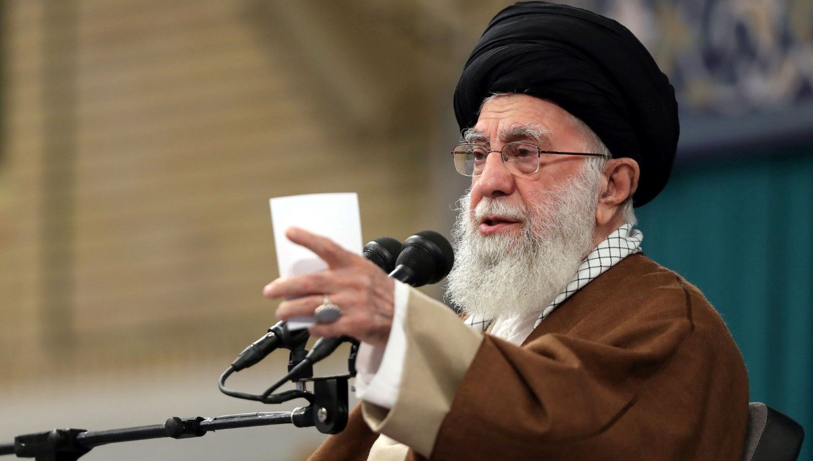 İran dini lideri Hamaney: İsrail’in cezalandırılması gerekiyor