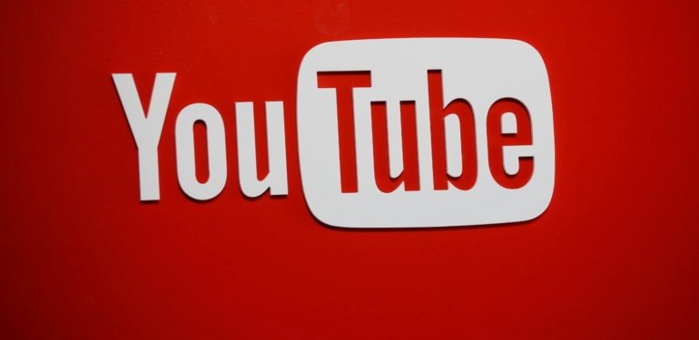 Ruhi Çenet YouTube kanalının çalındığını duyurdu