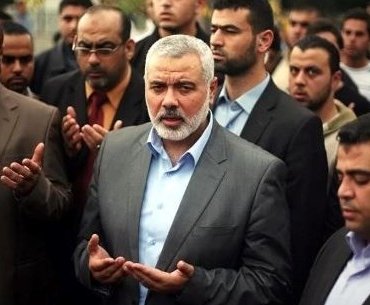 İsrail’in saldırılarında üç oğlunu kaybeden Hamas lideri İsmail Haniye kimdir?