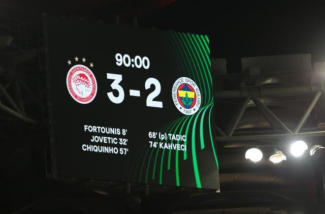 Olympiakos karşısında alınan yenilgiyle UEFA ülke puanında tarihi bir fırsatı teptik! Çekler berabere kalıp, biz kaybedince olanlar oldu