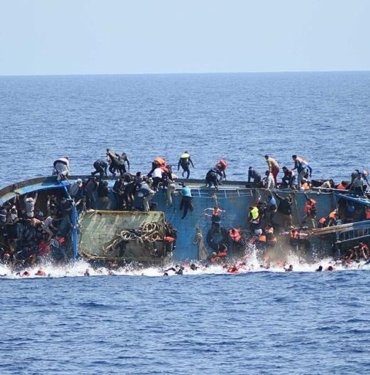 Akdeniz’de aynı gün iki göçmen faciası yaşandı
