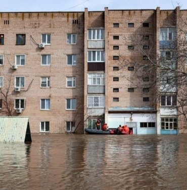 Ural Nehri’nde taşkın: Su seviyesi 11 metreyi geçti