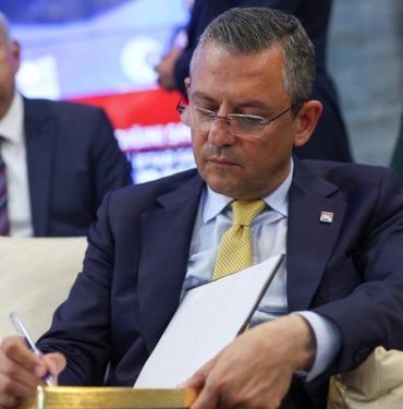 İran-İsrail gerilimi sonrası CHP lideri Özgür Özel