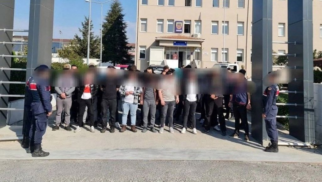 Lüleburgaz’da köpek dövüştüren 34 kişiye operasyon